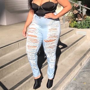 Light wash High waisted Ripped jeans